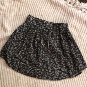 Boutique Daisy Print Mini Skirt